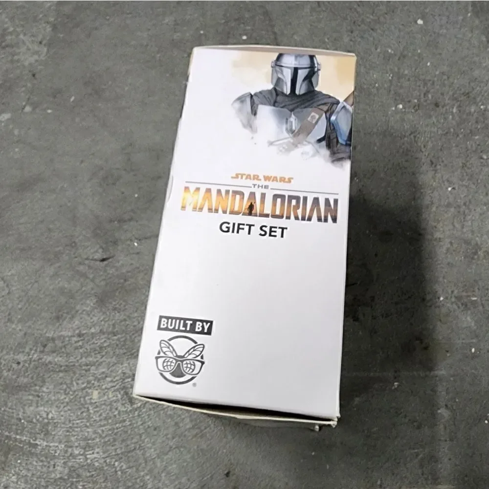 Star Wars the mandalorian gift set